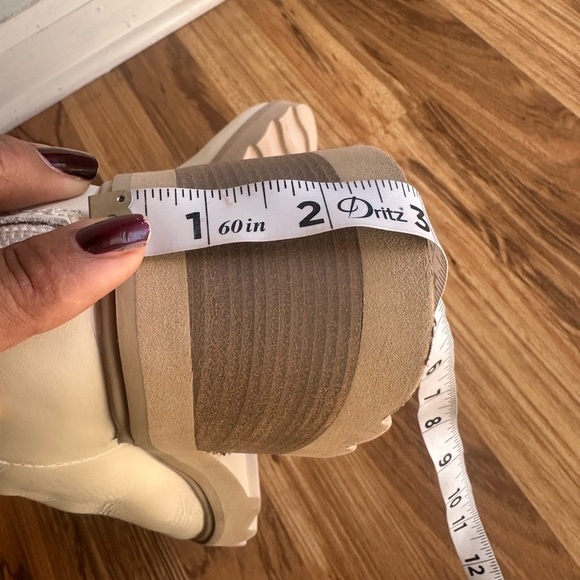 Dolce Vita Martey H2O  Boots Ivory Leather Size 7.5 - Picture 8 of 10